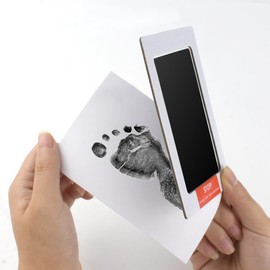 yuntop 2 Pack Inkless Hand and Footprint Kit Ink Pad for Baby Handprint or Footprints Dog Pet Paw Newborn Clean Touch Safe Print Stamp Pads Kit Inkless Hand Imprint Cards Family Memory Gift (Black)
