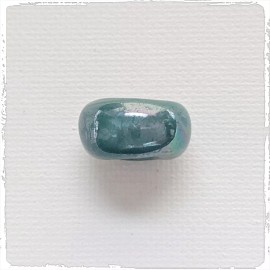 KAZURI  MACRAME BEADS -  round -solid green - MOP