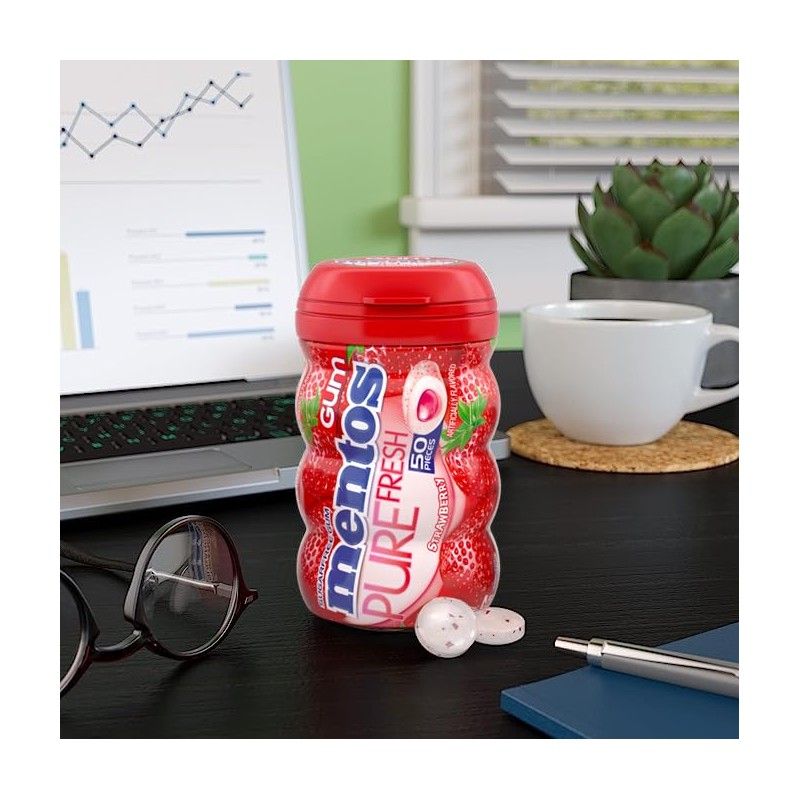 Mentos Pure Fresh Sugar-Free Chewing Gum with Xylitol, Strawberry, 50