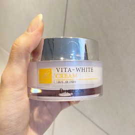 Dr. Hedison Vita White Cream 200ml Vita White Cream 200ml No free gift / 닥터헤디슨 비타 화이트 크림 200ml 비타 화이트 크림 200ml  사은품없음
