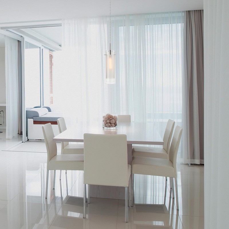 Globe Electric 64023 1-Light Pendant, Polished Chrome Finish, Clear Glass