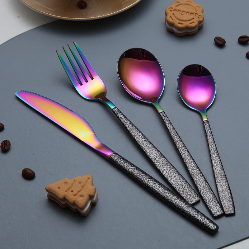 Kyraton Cutlery Set 16 Pieces with Moon Surface Black Handle