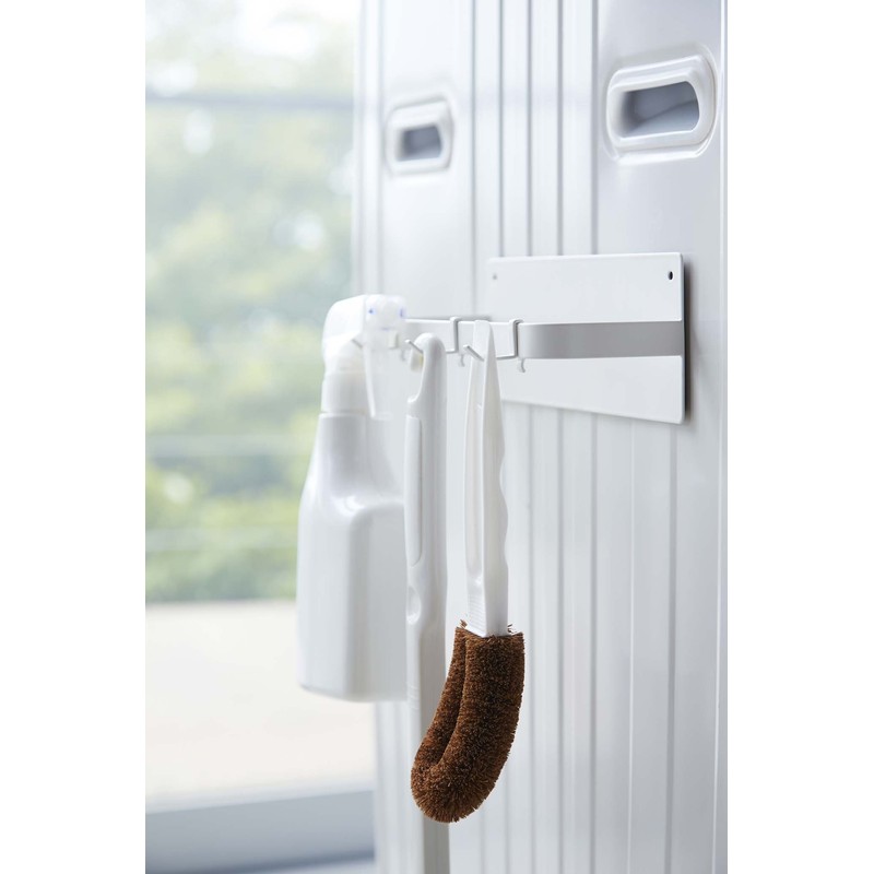 Yamazaki Industries Magnetic Bath Boot Holder Plate White 2766