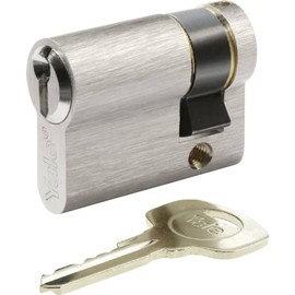 Yale 10-0251-0030-00-2101 250-Serie Euro-Profilzylinder – Hälfte – 30 – vernickelt Profile Cylinder, Nickel-Plated
