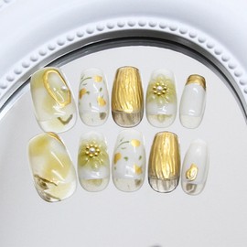 24Pcs 3D Gold Flower Press on Nails Short Square Curve Line Acrylic Fake Nails Glossy Gold Gradient False Nails Pearl Stick on Nails French Tips Gel Glue on Nails for Coquette Women Girls