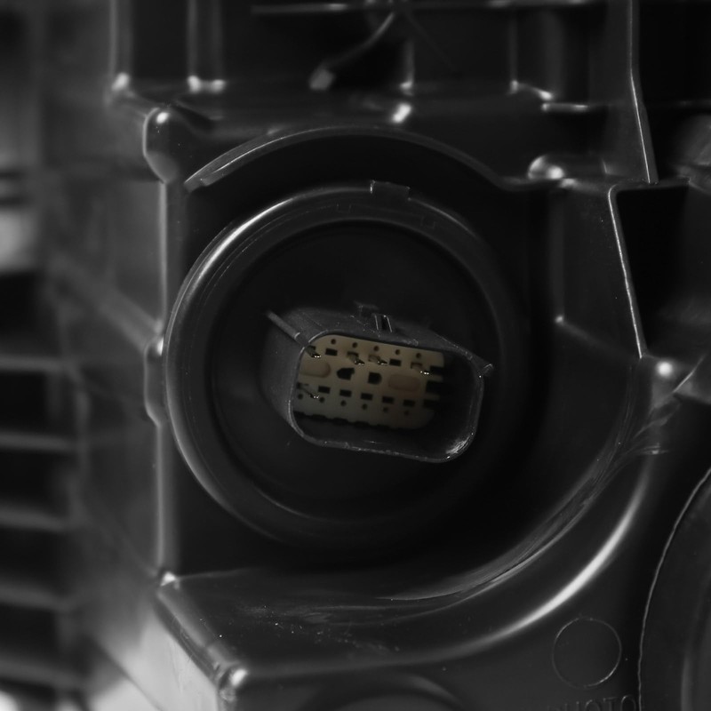 VLINCAR Halogen Headlight Assembly Compatible with Chevy Silverado 1500 2022