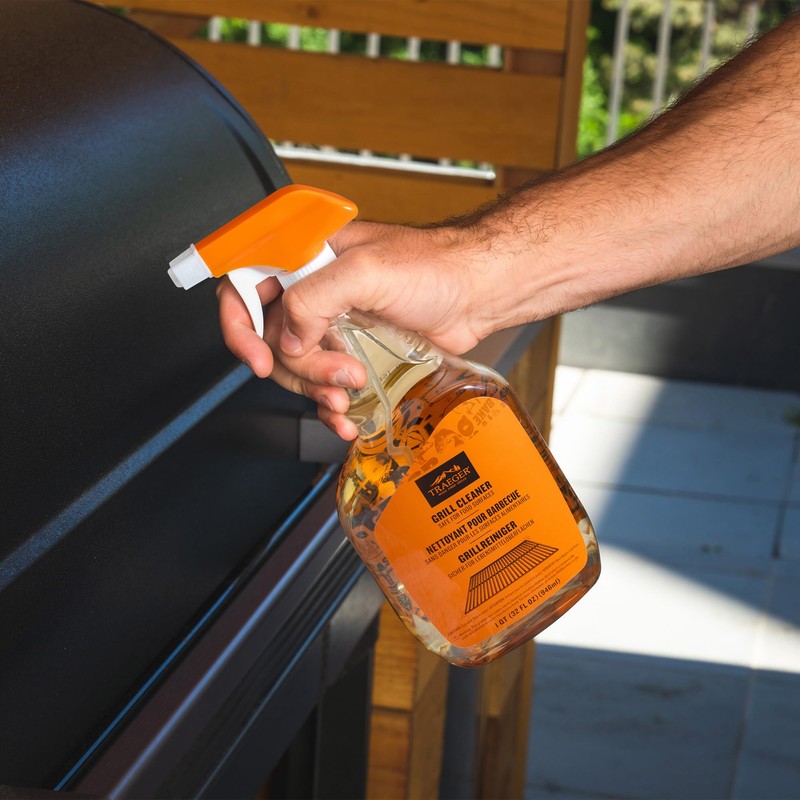 Traeger Grills BAC679 Grill Cleaner Spray Bottle, Grease Cutter, Keep