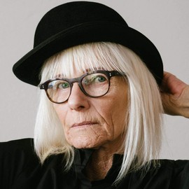 Smart Beauty Blonde Bleach-It, Hair Bleach, The Ultimate Hair Lightener for Dark Hair, Perfect for Hair Highlighting, Ideal Preparation for Vibrant Pastel Hair Colour, Hair Bleach Kit, Vegan, Cruelty Free