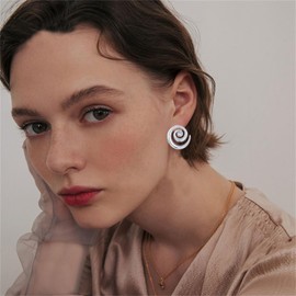 coadipress Spiral Earrings for Women Ladies Dainty Simple Oval Twisted Stud Earring Classic Vintage Geometric Gold Silver Chunky Spiral Earrings Trendy Statement Jewelry (Silver)