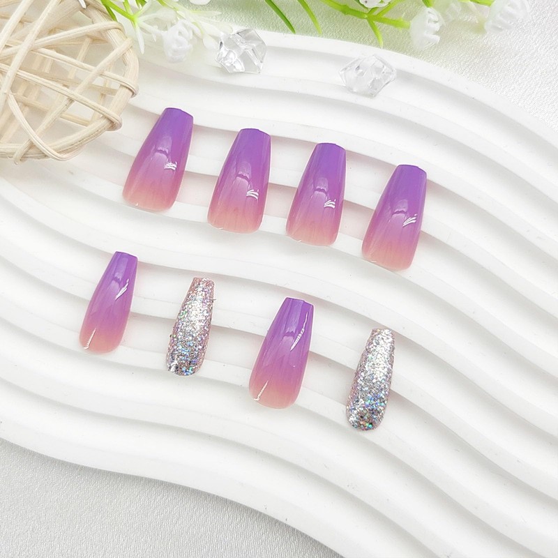 Short Press On Coffin False Nails with Glitter Sequins Designs