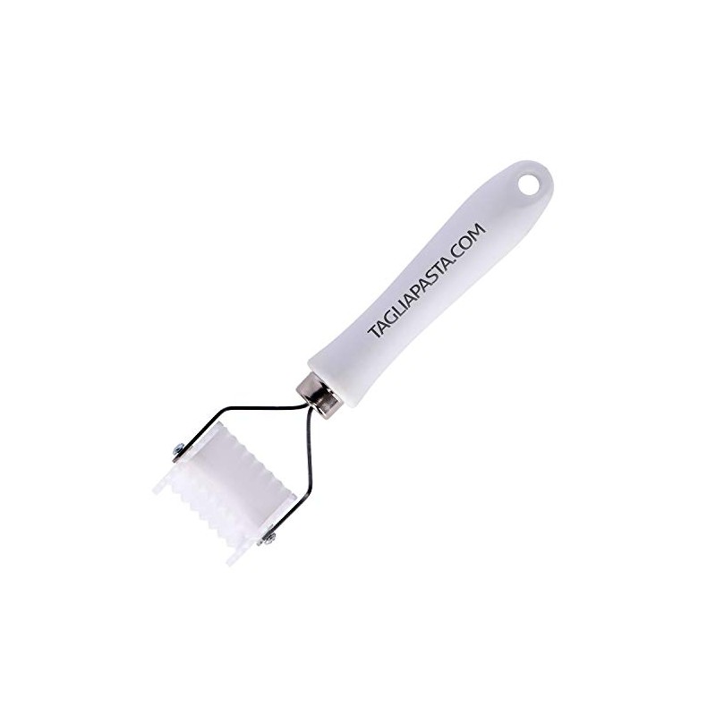 Pasta & Pastry Cutter, 4 Fluted Squares Every Rotation, with