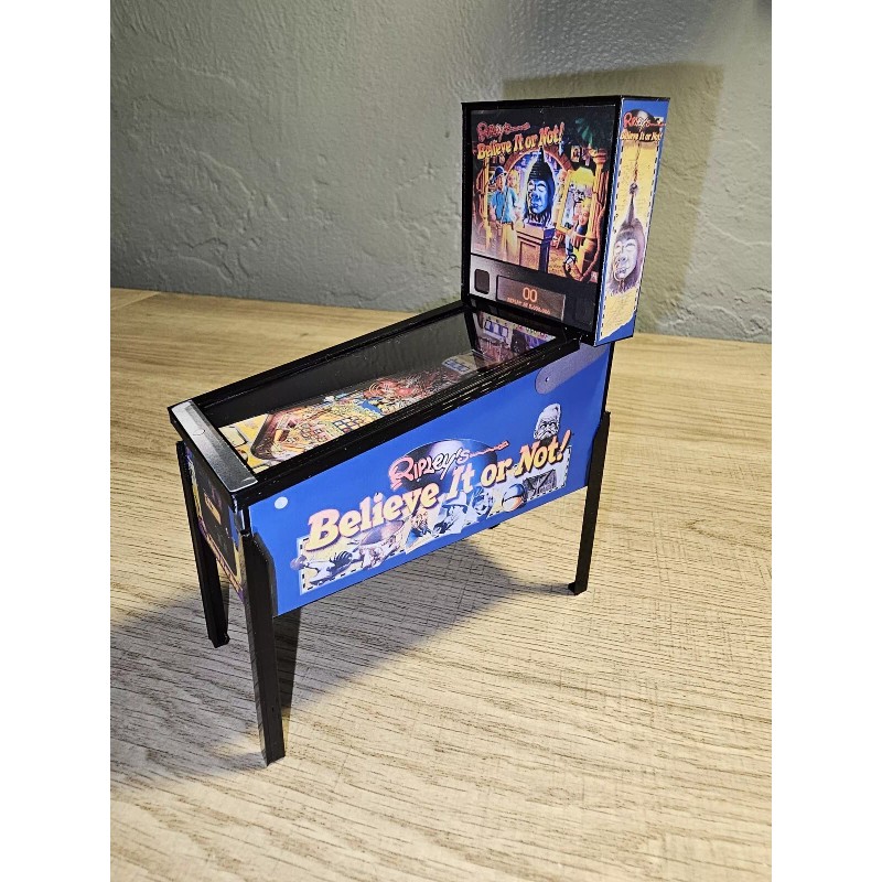 Stern Pinball Mini Replica “Ripley's Believe It or Not!” Pinball