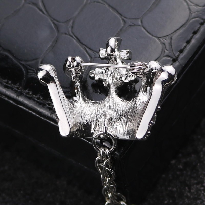 Plus Nao Lapel Pin, Unisex, Pin Brooch, Pin Batch, Crown,