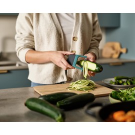 Joseph Joseph Duo Easy-Grip Julienne Peeler, Vegetable Kitchen Peeler and Potato-Eye Remover, Dark Opal