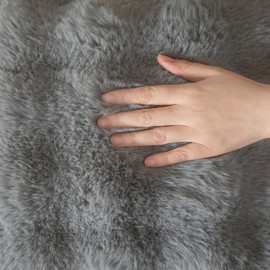 YAERTUN Pack of 2 Grey Cushion Covers 16x16 Inch 40x40 cm Thick Soft wool Decorative Throw Pillow covers Pillowcase Faux Fur Plush fluffy for Sofa Couch Bedroom