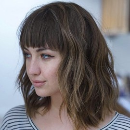 Yamel Wavy Bob Wig with Bangs Dark Brown mix Bleach Blonde Wig Synthetic Hair Shoulder Length Short Curly Wigs for Women