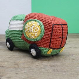 Hardicraft Crochet Kit for Making Yourself with Instructions and Material for Trucks, Approx. 8 x 17 cm