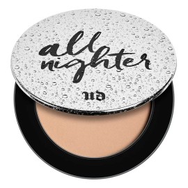Urban Decay All Nighter - Polvo Compacto para Sellar el Maquillaje, A Prueba de Agua Acabado Mate, Translúcido, Difumina los poros, Matifica y Suaviza