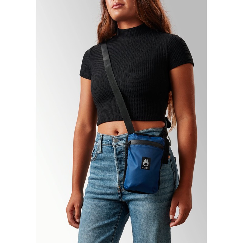 NIXON Day Trippin' .9L Stash Bag - Royal