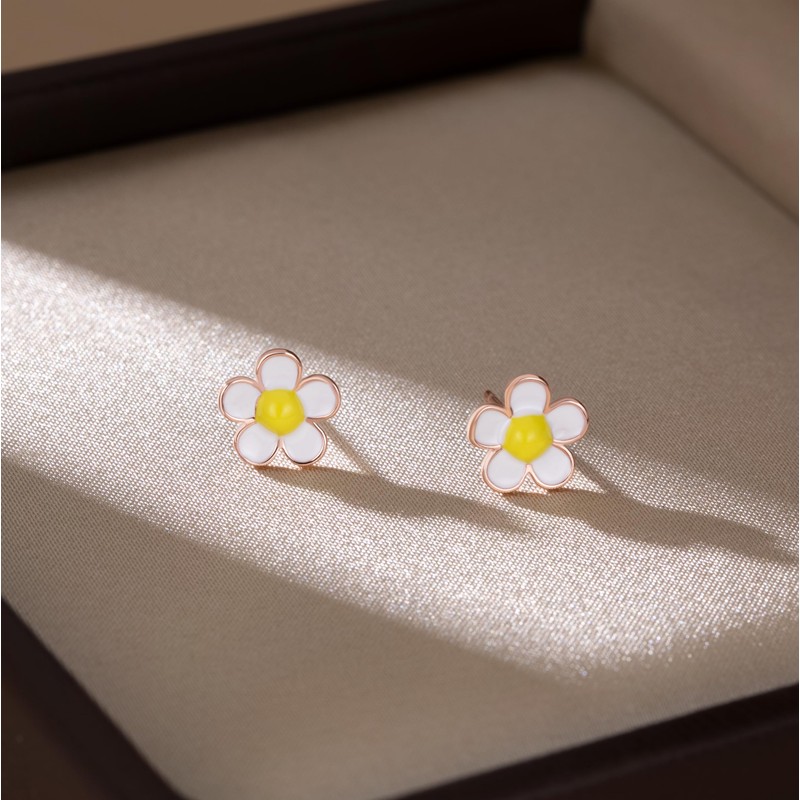 SLUYNZ Solid 925 Sterling Silver Plumeria Flower Stud Earrings for