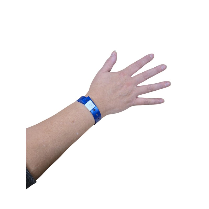 J&R Wristbands Vinyl Wristband 100-Piece Set (Blue)
