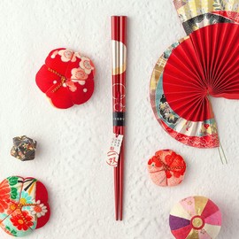 Traditional high quality chopsticks made by Japanese craftsmen 21.5 cm Red Natural wood Lacquer coating A masterpiece of the painted skin unique to Wajima-lacquer. Modern design with gold maki-e