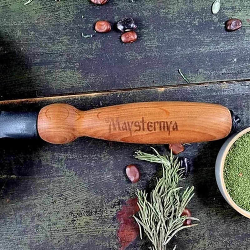 stpgoods Crepe Pan Cast Iron Pancake Pan with Wooden Handle
