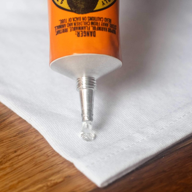 Gorilla Waterproof Fabric Glue 2.5 Ounce Tube, Clear, (Pack of