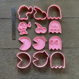 Cutters 6-Piece Pac-Man Cookie Cutters & Stamp Set - Great gift Baking Party