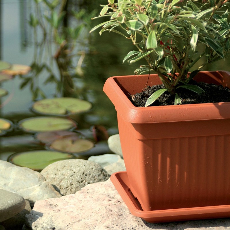 Terra-cotta colour plastic saucer TERRA SQUARE 27 cm stand for