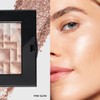 Bobbi Brown Highlighting Powder | Iluminador con efecto glow natural