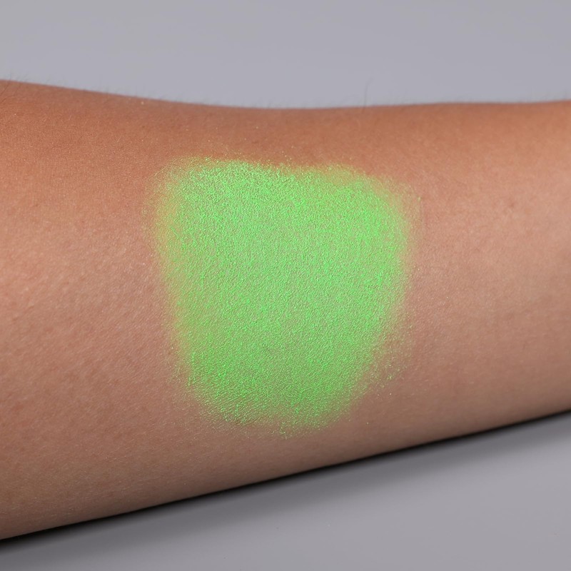 IS'MINE Single Green Matte Eyeshadow Powder Palette High Pigment, Longwear,