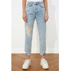 TRENDYOL Women's young high waistband straight leg mum jeans, blue,