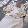 TseenYi Crystal Flower Brooch Pin Gold Pearl Flowers Brooch Metal