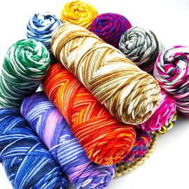 Kniteasy - Hilo abigarrado de 5 capas de 200 g/2 piezas, acrílico 100%, peso grueso 2,5 mm, suave y acogedor, colores vibrantes, sensación completa a mano para tejer suéteres, bufandas, chales