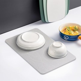 Stone Drying Mat for Kitchen Counter, 12*16 in Diatomaceous Earth Dish Drying Mat, Eco-Friendly Diatomaceous Earth Engraving Absorbent Mat, Comes with Sandpaper and Non-slip Base(12*16 in，Light Gray)