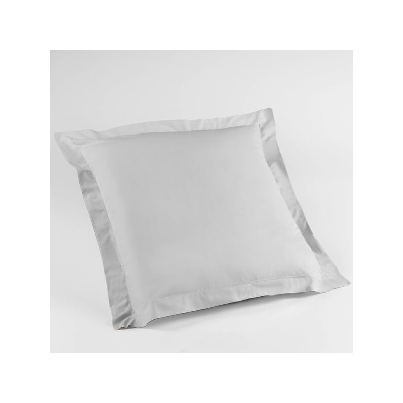 2 x 100% Cotton Pillowcases 63 x 63 cm White