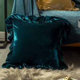 GLORY SEASON Velvet Throw Pillow Cover Soft Decorative Luxurious Solid Square Cushion Case for Sofa Couch Bedroom Farmhouse,Pack of 2, 18 x 18 Inches, Malachite Green