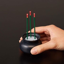 Aimedia 1008791 Flameless LED Incense Sticks Auto Off 2.4 x 2.4 x 4.3 inches (6.2 x 6 x 10.8 cm)