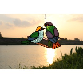 HAOSUM Amante Birds Tiffany - Adorno para colgar ventanas con diseño de pájaros para decoración de ventanas, regalos hechos a mano para mamá, amigos (4.7 x 7.1 pulgadas)