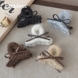 Elegant Faux Fur Felt Shark Claw Hair Clip One Size/Black 20ea