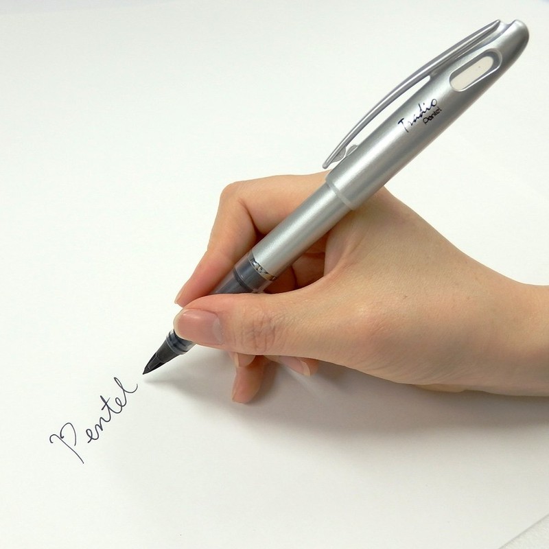 Pentel Tradio TRJ74-A Fountain Pen - Black with Silver Barrel