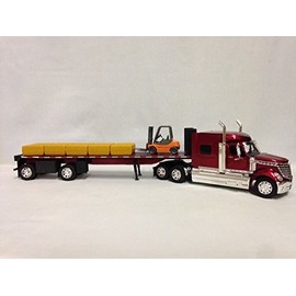 New Ray Toys International Lonestar Flatbed Trailer,with Hay Bales and Forklift,1:32 Diecas
