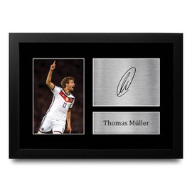 HWC Trading A4 FR Thomas Muller Germany Gifts Printed Autograph Picture for Fans and Supporters - A4 Framed