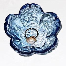 Floral Glass Ring Dish Holder for Jewelry Decorative Trinket Tray for Rings, Earrings, Cute Vanity Organiser Room Decor Aesthetic Decor Trinket Dish Valentine's Birthday Gifts for Women Blue Crystal