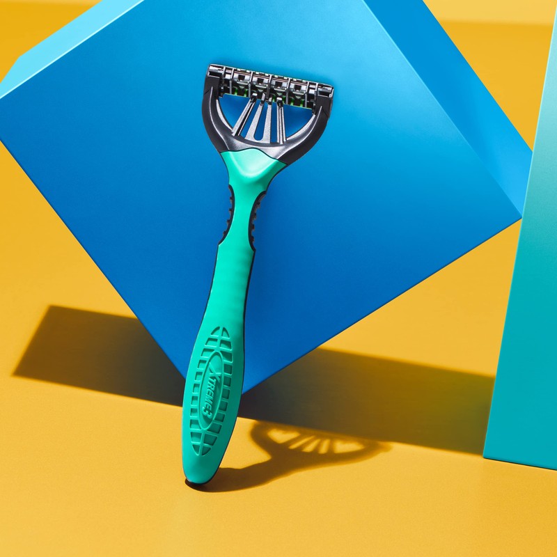 Wilkinson Sword Xtreme 3 Sensitive Disposable Razor for Men 8+4