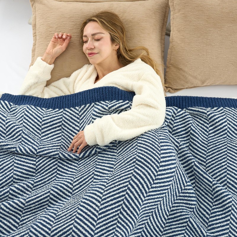 Herringbone Throw Blanket for Couch, Reversible Super Soft Warm Chervon