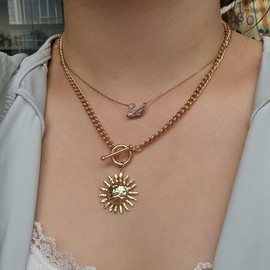 RAUCHBE Gold Sun Necklace for Women Summer Beach Necklace Vintage Statement Necklaces Dainty Sun Jewelry