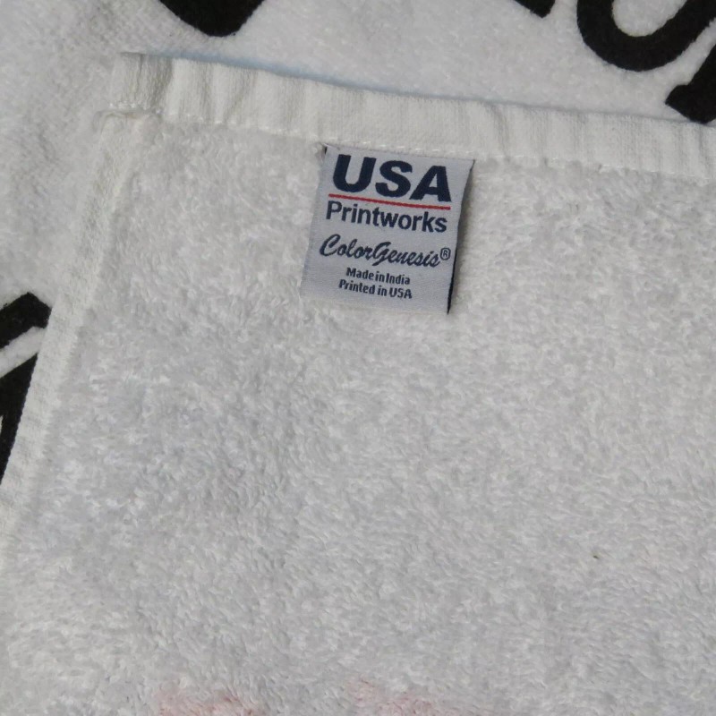 Bodyarmor Body Armor Towel Red/Black - NEW