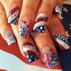4th of July Press on Nails Short Square Fake Nails Independence Day False Nails With White Blue Stripe Star Rhinestones Designs Full Cover Stick on Nails Acrylic Patriotic Nails for Women 24Pcs